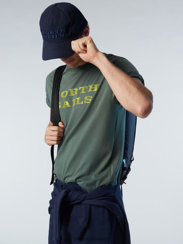 t-skjorte med trykk på brystet North Sails menn militærgrønt klær H4N2FN144